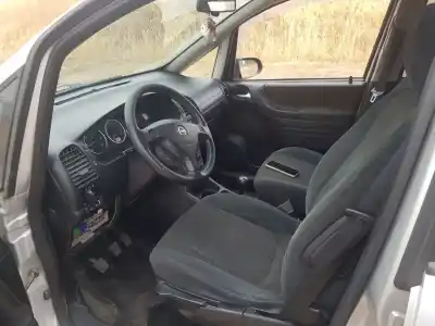 Scrapping Vehicle opel zafira a blue line of the year 2004 powered y20dth