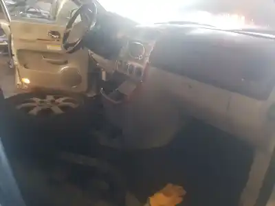 Здавання транспортного засобу kia carnival ii 2.9 cdri ex року 2005 потужний j3