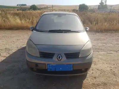 Sloopvoertuig RENAULT SCENIC II  van het jaar 2004 aangedreven F9Q812