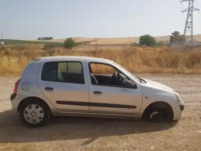 Здавання транспортного засобу renault clio ii fase ii (b/cb0) base authentique року 2005 потужний d4f722