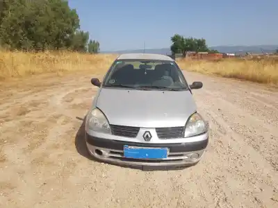Vehicul casat RENAULT CLIO II FASE II (B/CB0)  al anului 2005 alimentat D4F722