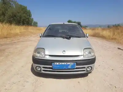 Vehículo de desguace RENAULT CLIO II FASE I (B/CBO)  del año 2000 con motor K4J713