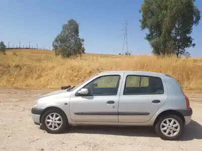 Здавання транспортного засобу renault clio ii fase i (b/cbo) 1.4 16v tech-run 98 cv / 72 kw року 2000 потужний k4j713
