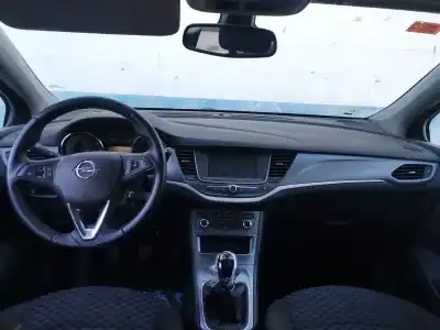 Sloopvoertuig opel astra k lim. 5türig selective van het jaar 2018 aangedreven lxo