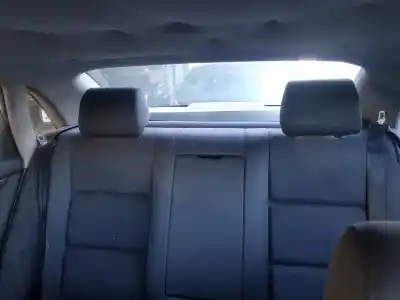 Veículo de Sucata audi a4 berlina (8e) 1.9 tdi (96kw) do ano 2002 alimentado awx