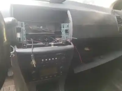 Veículo de Sucata citroen c4 berlina collection do ano 2006 alimentado 9hydv6ted4