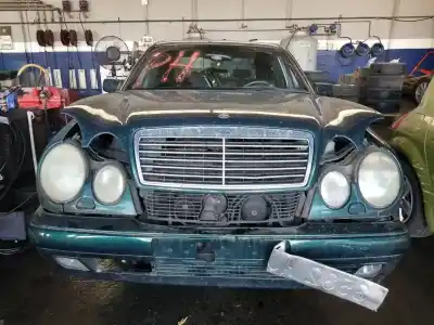 Утилизация автомобиля MERCEDES-BENZ CLASE E (W210) BERLINA  года 1996 питание M104945