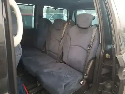 Здавання транспортного засобу lancia phedra (180) 2.2 jtd cat року 2005 потужний 4hwdw12ated4