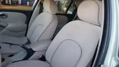 Sloopvoertuig mg rover serie 75 (rj) 2.0 cdti classic van het jaar 2001 aangedreven 204d2