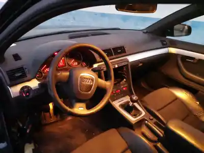 Veículo de Sucata audi a4 berlina (8e) 1.9 tdi do ano 2006 alimentado brb