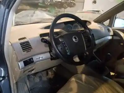 Здавання транспортного засобу ssangyong rodius xdi року 2006 потужний d27dt