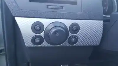 Veicolo di demolizione opel astra gtc enjoy dell'anno 2006 alimentato z16xep