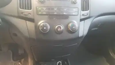 Veicolo di demolizione hyundai i30 classic dell'anno 2011 alimentato d4fb