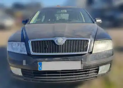 Veicolo di demolizione SKODA OCTAVIA BERLINA (1Z3)  dell'anno 2005 alimentato BKD
