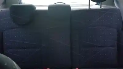 Véhicule à la ferraille renault clio ii fase ii (b/cb0) authentique de l'année 2001 alimenté d4f712