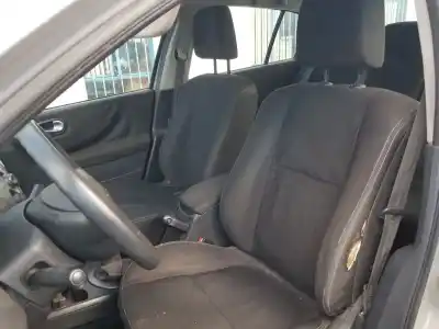 Veículo de Sucata renault megane ii berlina 5p confort authentique do ano 2005 alimentado k4m760