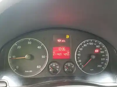 Veículo de Sucata volkswagen golf v berlina (1k1) highline do ano 2004 alimentado bkc