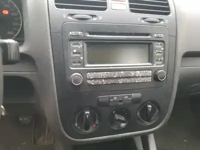 Veículo de Sucata volkswagen golf v berlina (1k1) highline do ano 2004 alimentado bkc