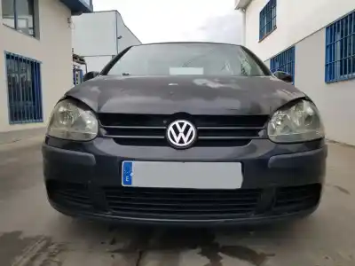 Veículo de Sucata VOLKSWAGEN GOLF V BERLINA (1K1)  do ano 2004 alimentado BKC