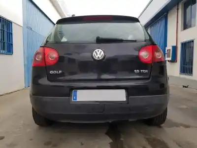 Veículo de Sucata volkswagen golf v berlina (1k1) highline do ano 2004 alimentado bkc