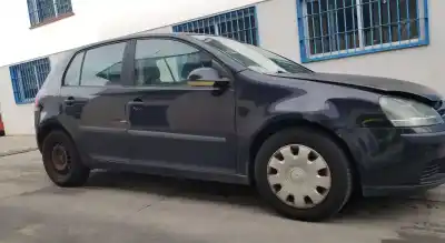 Veículo de Sucata volkswagen golf v berlina (1k1) highline do ano 2004 alimentado bkc