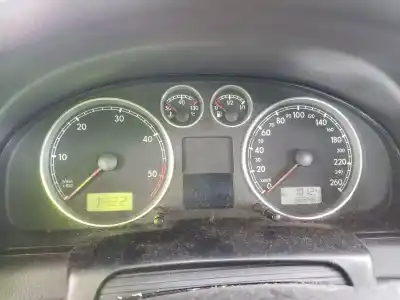 Veículo de Sucata volkswagen passat berlina (3b3) advance do ano 2004 alimentado awx