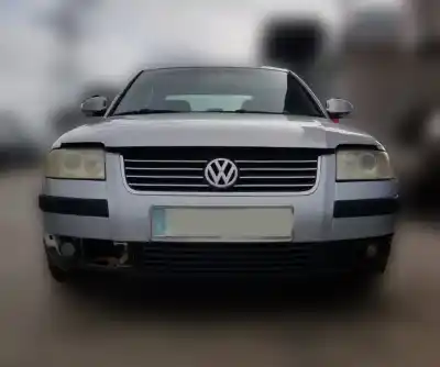 Veículo de Sucata VOLKSWAGEN PASSAT BERLINA (3B3)  do ano 2004 alimentado AWX