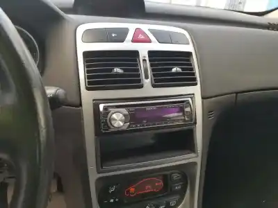 Veículo de Sucata peugeot 307 break / sw (s1) break xr do ano 2004 alimentado rhy