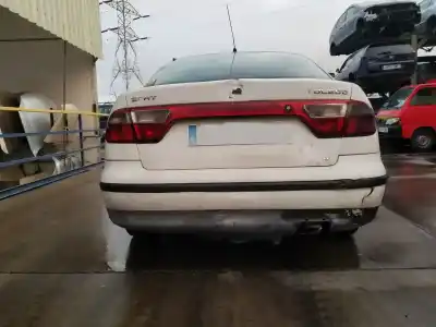 Veículo de Sucata seat toledo (1m2) select do ano 2000 alimentado agr