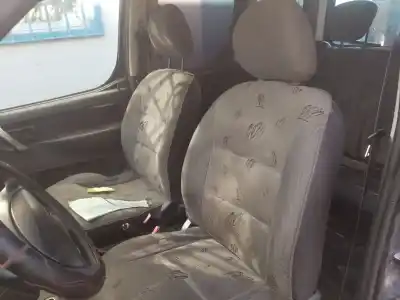 Veículo de Sucata peugeot partner (s2) combi plus do ano 2004 alimentado rhy (dw10td)