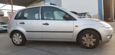 Vehicul casat ford fiesta (cbk) ambiente al anului 2004 alimentat f6ja