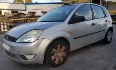 Vehicul casat ford fiesta (cbk) ambiente al anului 2004 alimentat f6ja
