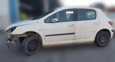 Vehicul casat peugeot 307 (s1) xr al anului 2004 alimentat rhy