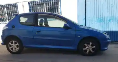 Vehicul casat peugeot 206 berlina e-music al anului 2004 alimentat kfw