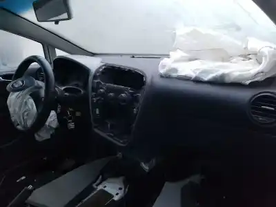 Vehicul casat seat leon (1p1) comfort limited al anului 2007 alimentat bxe