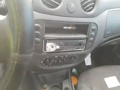 Veículo de Sucata citroen c2 c2 do ano 2005 alimentado 8/hz