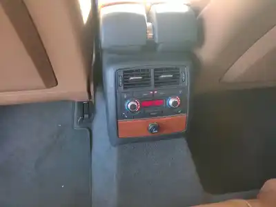 Здавання транспортного засобу audi a8 (4e2) 4.2 quattro року 2003 потужний bfm