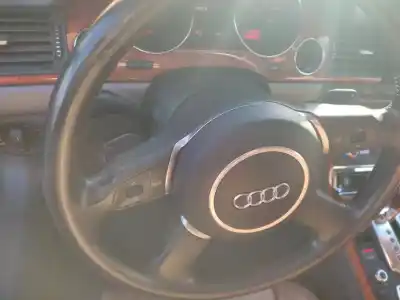 Здавання транспортного засобу audi a8 (4e2) 4.2 quattro року 2003 потужний bfm