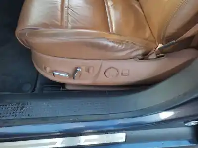 Здавання транспортного засобу audi a8 (4e2) 4.2 quattro року 2003 потужний bfm