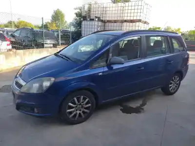 Véhicule à la ferraille opel zafira b essentia de l'année 2006 alimenté z19dt