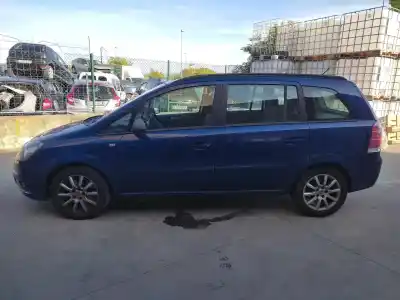 Véhicule à la ferraille opel zafira b essentia de l'année 2006 alimenté z19dt