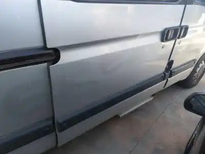 Veículo de Sucata renault master ii phase 2 bus bus 16 - plazas l3h2 techo elevado do ano 2004 alimentado g9ua754