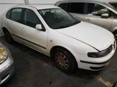 Scrapping Vehicle SEAT LEON (1M1) 1.6 of the year 2000 powered AKL