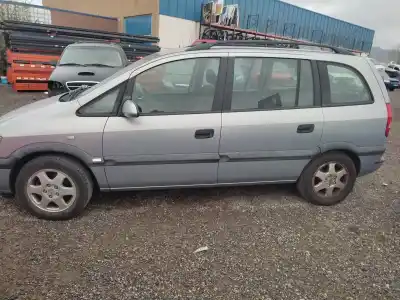Veicolo di demolizione opel zafira a elegance dell'anno 2001 alimentato z18xe