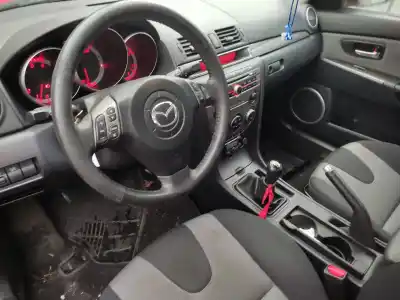 Veículo de Sucata mazda 3 berlina (bk) 1.6 cd diesel cat do ano 2008 alimentado y6