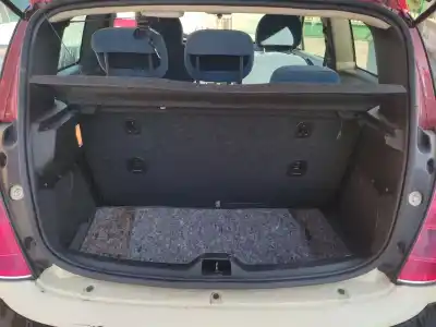 Veicolo di demolizione lancia ypsilon (101) 1.3 16v multijet argento dell'anno 2004 alimentato 188a9000
