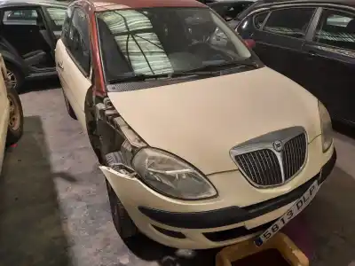 Veicolo di demolizione lancia ypsilon (101) 1.3 16v multijet argento dell'anno 2004 alimentato 188a9000