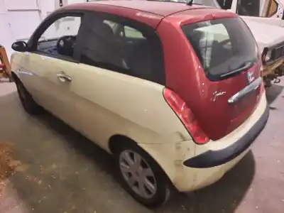 Veicolo di demolizione lancia ypsilon (101) 1.3 16v multijet argento dell'anno 2004 alimentato 188a9000