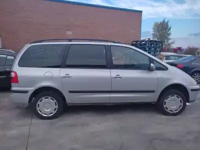 Vehicul casat ford galaxy (vy) ambiente al anului 2005 alimentat auy