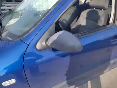 Véhicule à la ferraille seat leon (1m1) signo de l'année 2003 alimenté bcb